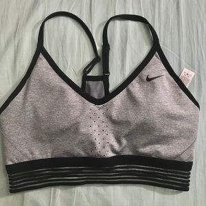 NIKE Sports Bra size S + ☆FREE scrunchie☆